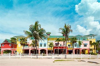 Hotel Lighthouse Resort Inn & Suites