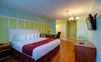 Hotel Lighthouse Resort Inn & Suites
