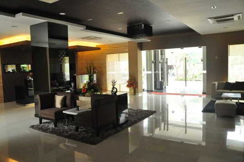 Hotel Prime Royal