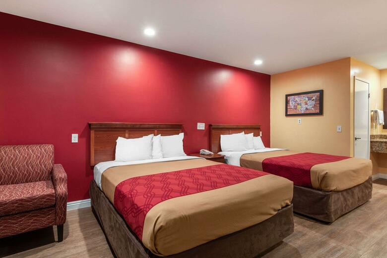 Hotel Econo Lodge Near Home Depot Center