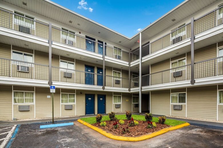 Hotel Suburban Extended Stay Bay Meadows