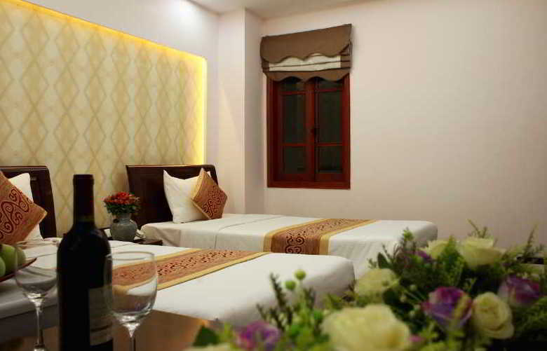 Golden Lake Hotel