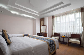 Golden Lake Hotel