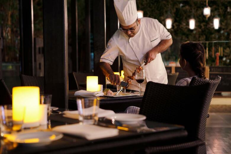 Four Points By Sheraton Hotel And Serviced Apt