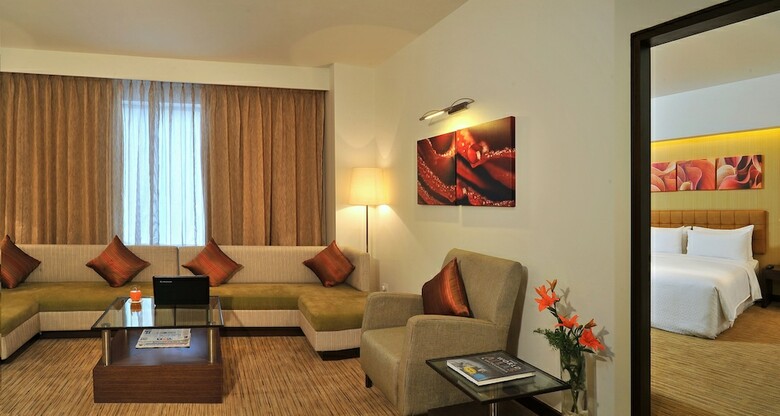 Four Points By Sheraton Hotel And Serviced Apt