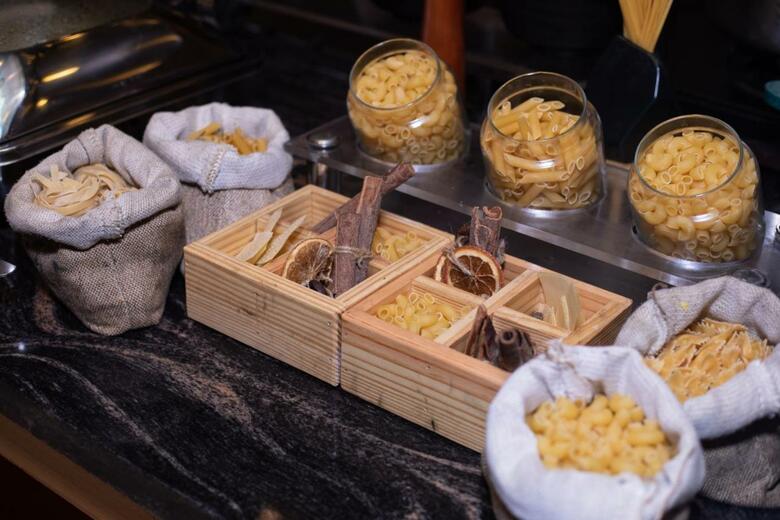 Four Points By Sheraton Hotel And Serviced Apt