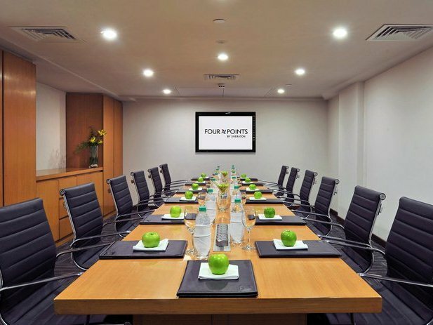 Four Points By Sheraton Hotel And Serviced Apt