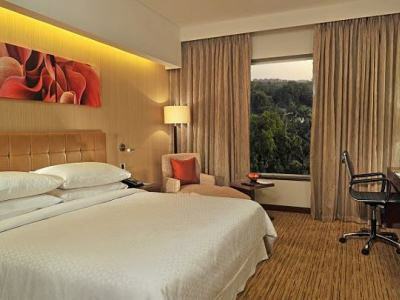Four Points By Sheraton Hotel And Serviced Apt