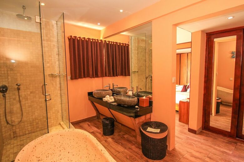 Hotel Kupu Kupu Jimbaran