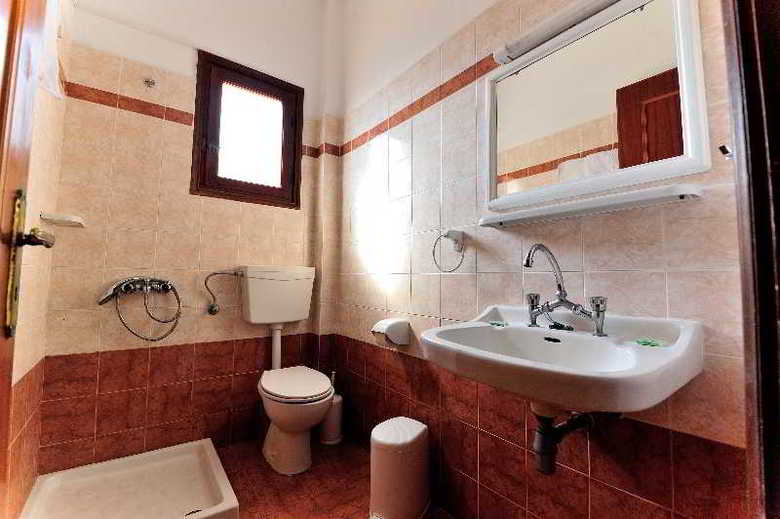 Apartamentos Vassilias Beach