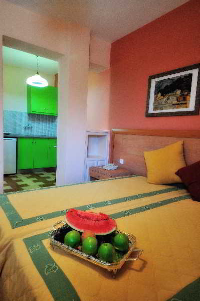 Apartamentos Vassilias Beach