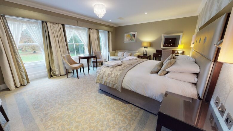 Hotel Oakley Hall