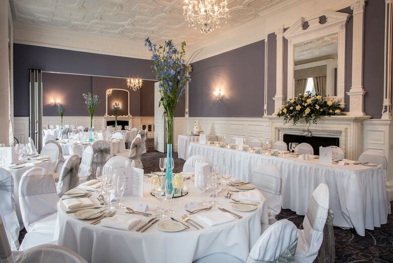 Hotel Oakley Hall