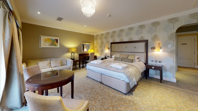 Hotel Oakley Hall