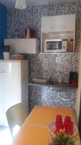 Quitinete Santa Apol�nia