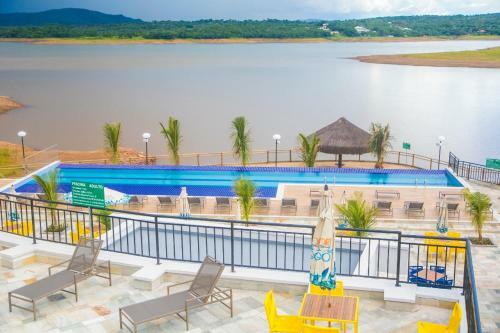 Hotel Resort Do Lago Com Passeios E Ingressos