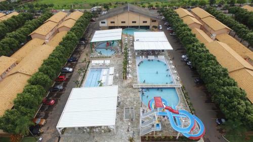 Apartamento Diroma Fiori Caldas Novas