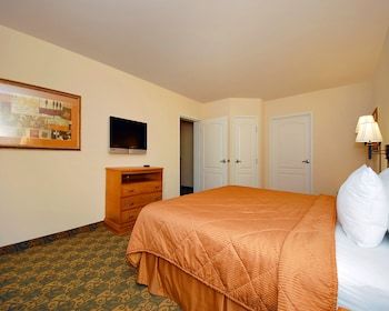 Hotel Comfort Inn & Suites
