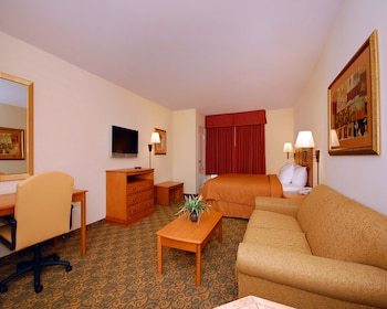 Hotel Comfort Inn & Suites