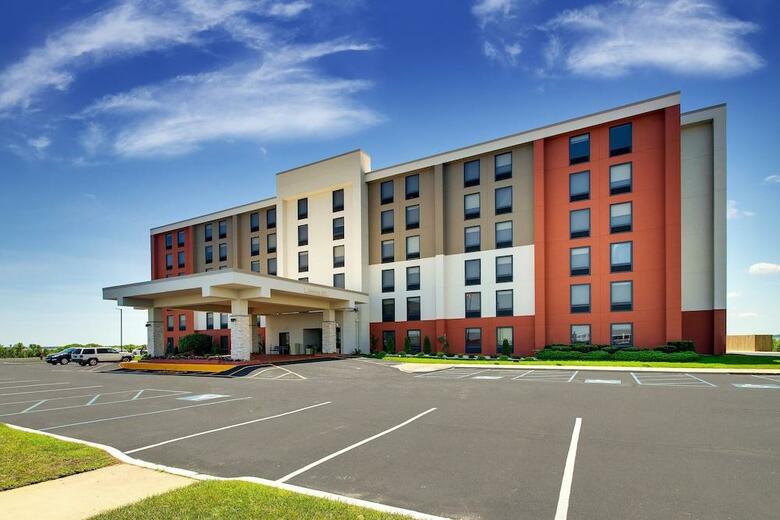 Hotel Comfort Inn & Suites