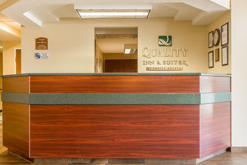 Hotel Quality Inn & Suites