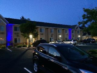 Hotel Quality Inn & Suites