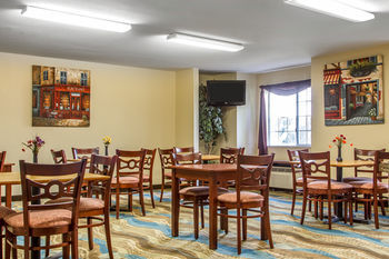 Hotel Quality Inn & Suites