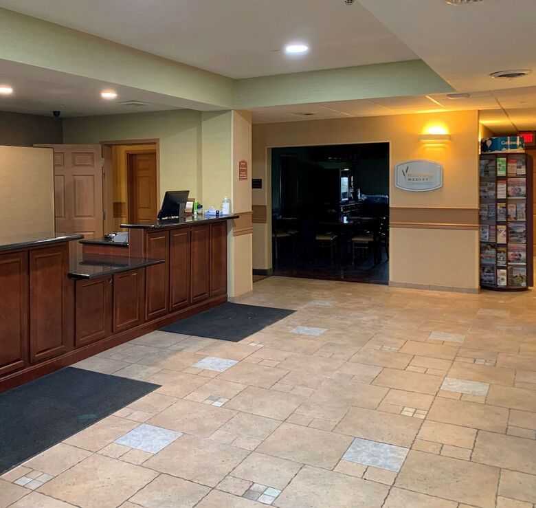 Hotel Sleep Inn & Suites