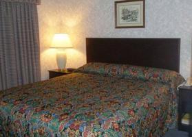 Hotel Econo Lodge & Suites