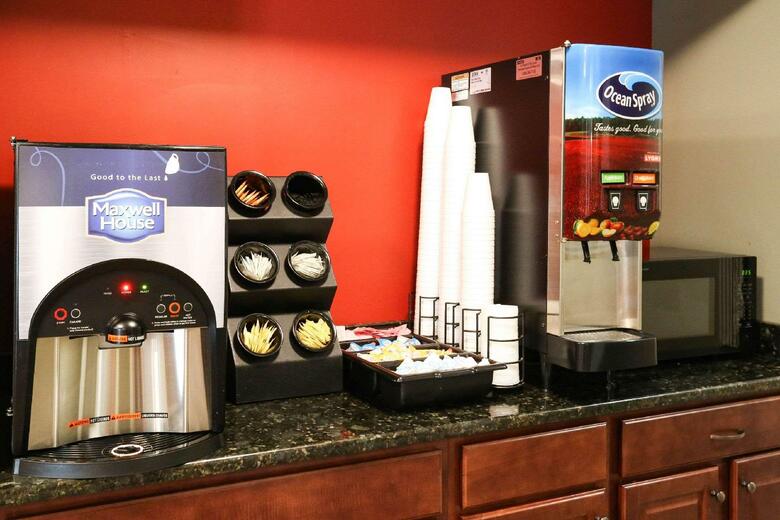 Hotel Greenville Pelham Inn By Ihg