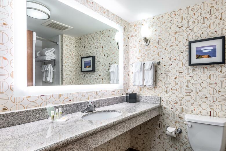 Hotel Comfort Suites City Centre