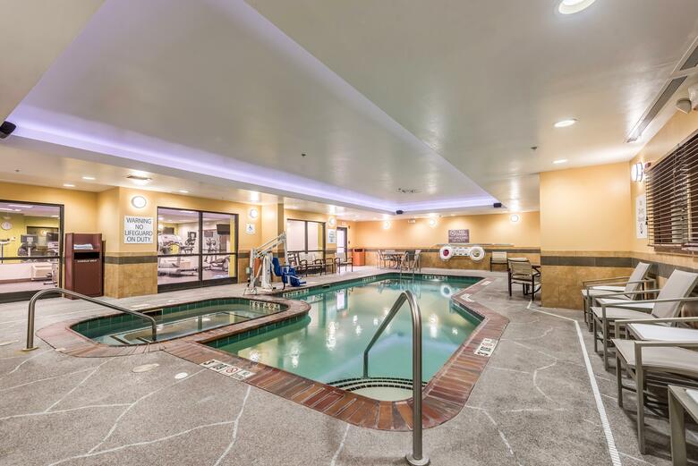 Hotel Comfort Suites City Centre