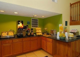 Hotel Quality Inn & Suites