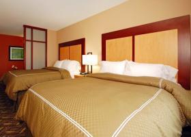Hotel Comfort Suites Airport