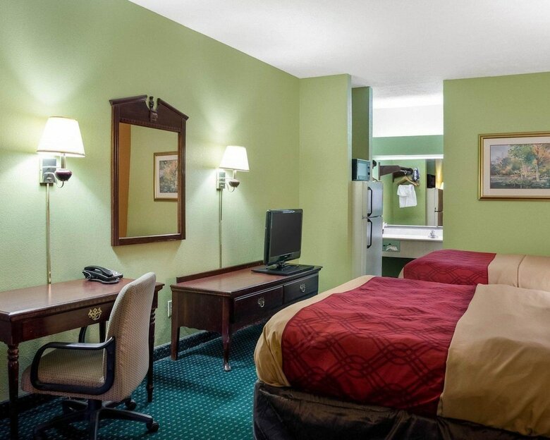 Hotel Econo Lodge Canton I-55