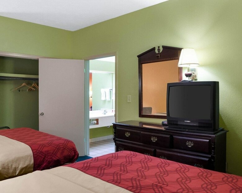 Hotel Econo Lodge Canton I-55