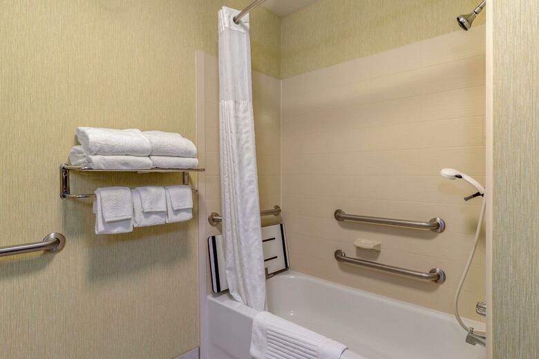 Hotel Comfort Suites