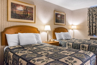 Hotel Rodeway Inn Amish Country