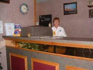 Hotel Sleep Inn & Suites