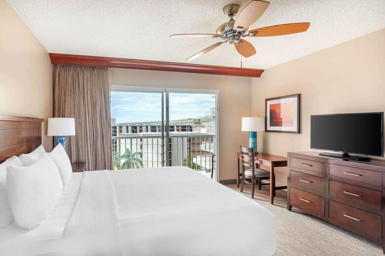 Hotel Kaanapali Beach Club
