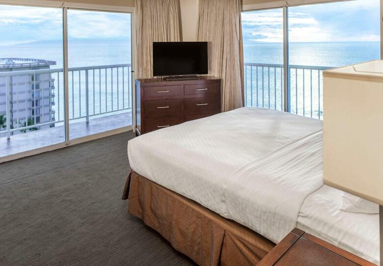 Hotel Kaanapali Beach Club