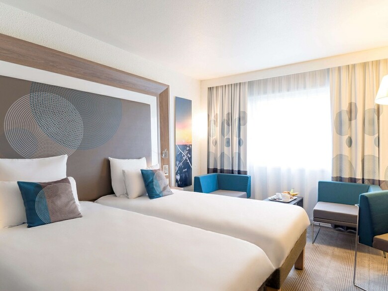 Hotel Novotel Chartres