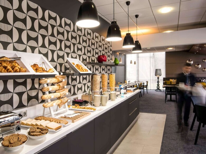Hotel Novotel Chartres