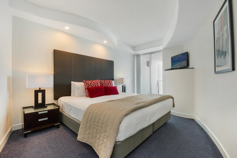 Hotel Mantra Sirocco