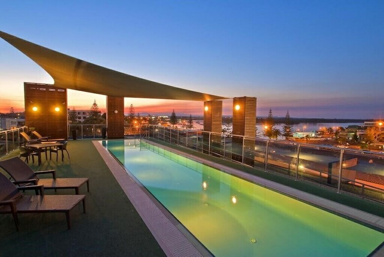 Hotel Mantra Quayside