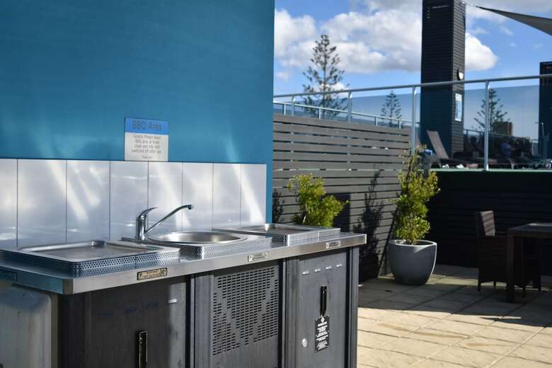 Hotel Mantra Quayside