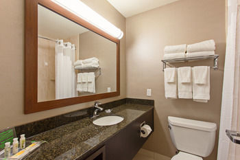 Clarion Hotel Near Fairplex