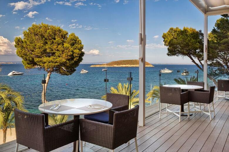 Hotel Beach House