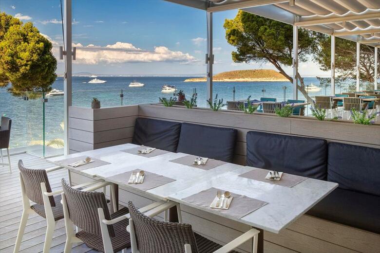 Hotel Beach House