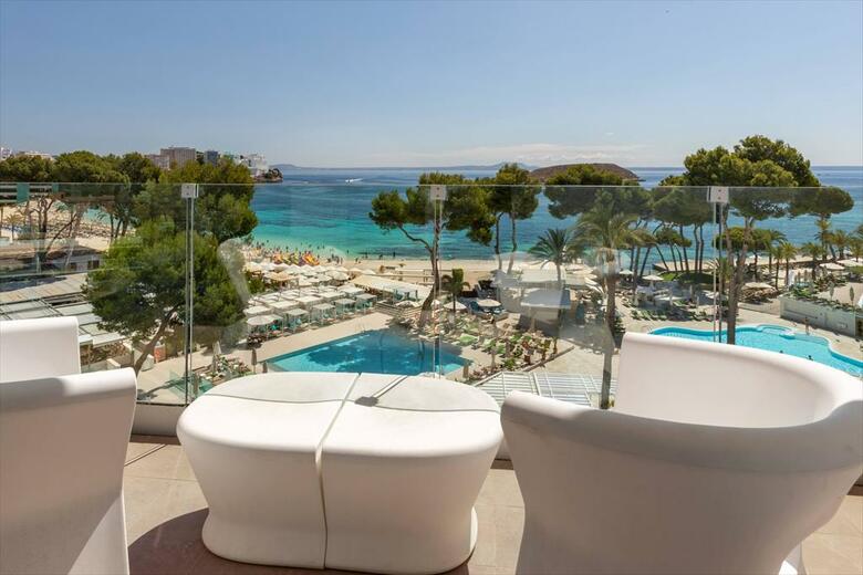Hotel Beach House
